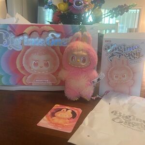 Big into Energy- Loyalty Labubu